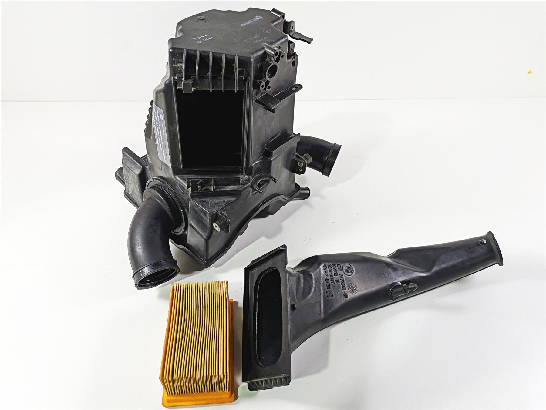 2006 BMW R1200GS K255 Adv Air Box Filter + Tubes & Front Air Ram 13717672506 {{ shop.shopifyCountryName }} - Mototech271