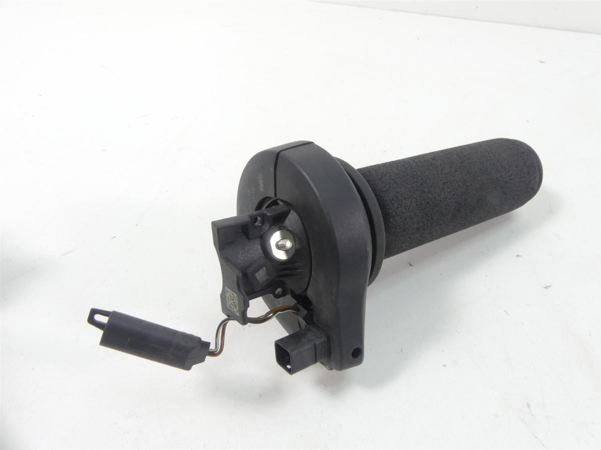 2015 BMW R1200RT K52 Left Right Heated Grip Grips Set 61318552117 61318552124 {{ shop.shopifyCountryName }} - Mototech271
