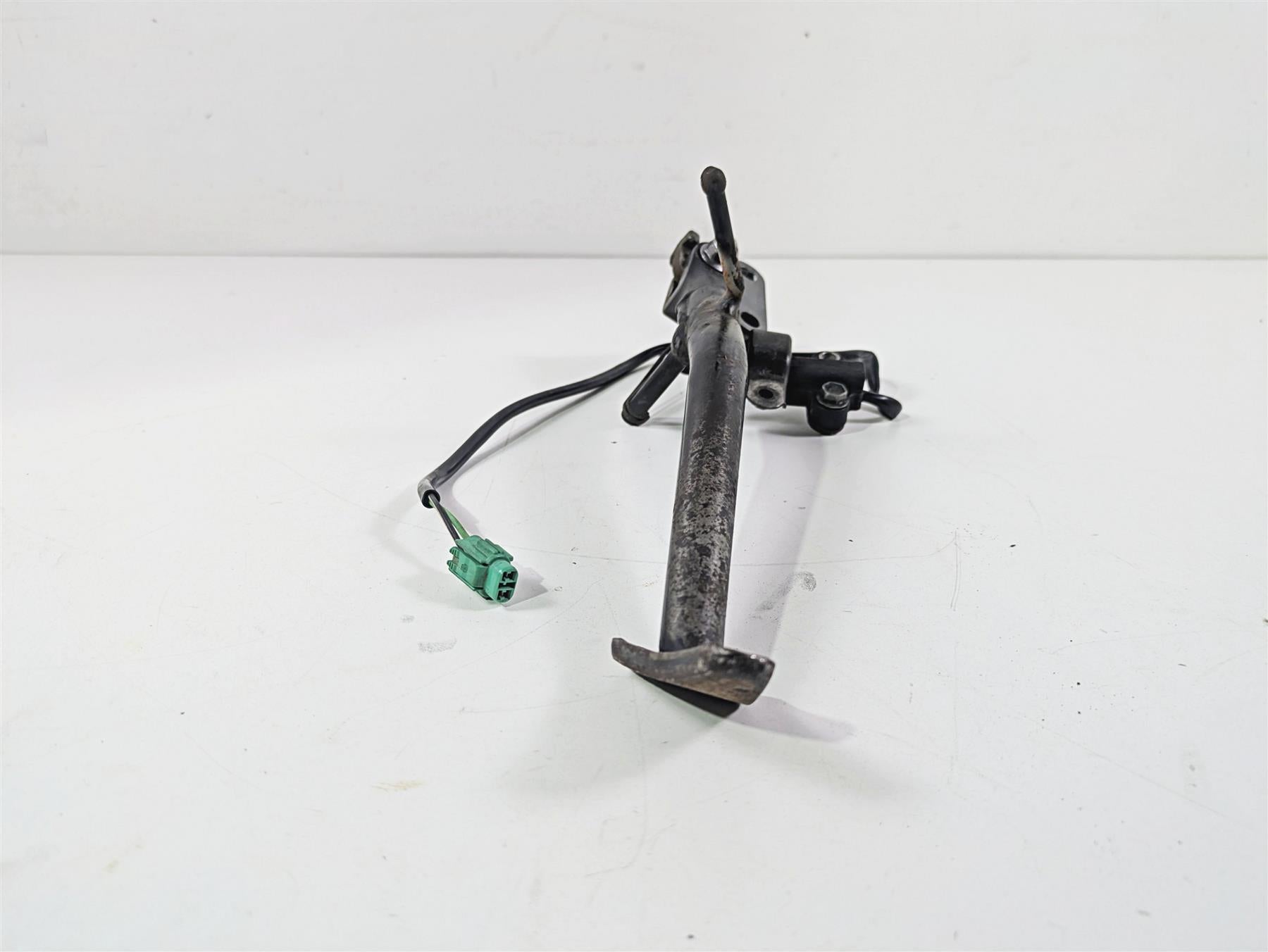 2006 Suzuki GSXR1000 K6 Side Kickstand Kick Stand & Safety Switch 42310-40F20 {{ shop.shopifyCountryName }} - Mototech271