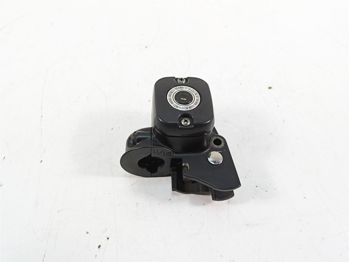 2015 Harley FXDL Dyna Low Rider Front Brake Master Cylinder 11/16" 45170-08F {{ shop.shopifyCountryName }} - Mototech271