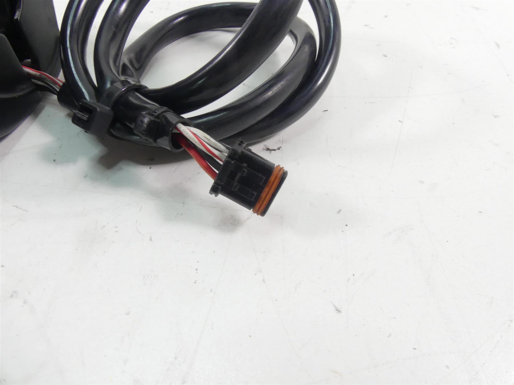 2021 Harley Softail FXBBS Street Bob Left Hand Light Control Switch 71500292 {{ shop.shopifyCountryName }} - Mototech271