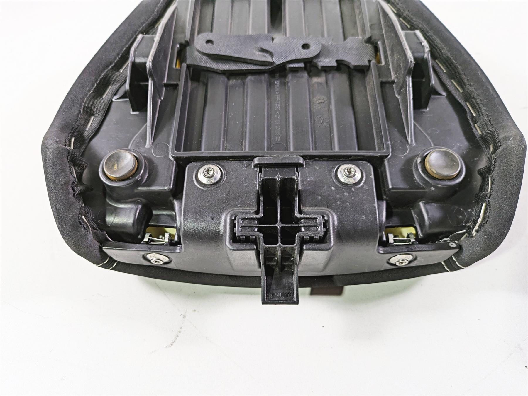 2014 BMW R nine T R9T K21 Custom Front Seat Saddle 77348546218 {{ shop.shopifyCountryName }} - Mototech271