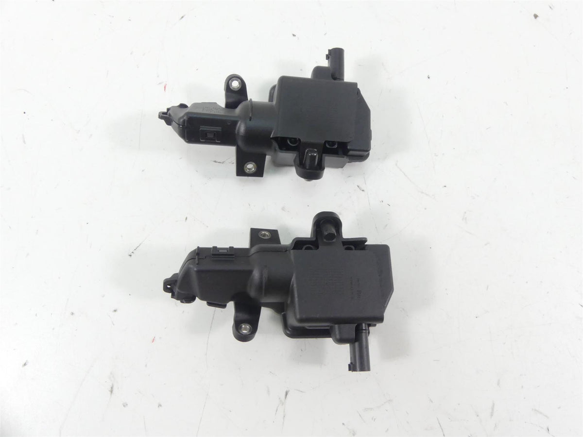 2017 BMW R1200RT K52 Saddlebag Lock Actuator Motor Set 46548549165 {{ shop.shopifyCountryName }} - Mototech271