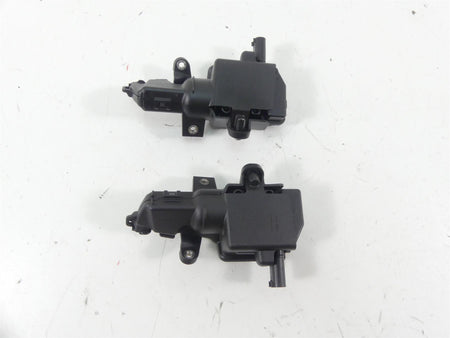 2017 BMW R1200RT K52 Saddlebag Lock Actuator Motor Set 46548549165 {{ shop.shopifyCountryName }} - Mototech271