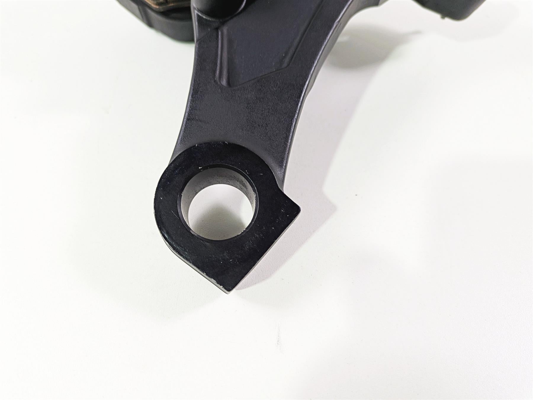 2016 Harley Touring FLHR Road King Rear Brake Caliper & Bracket 44080-08C {{ shop.shopifyCountryName }} - Mototech271