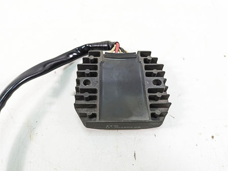 2002 Yamaha FZ1 FZS1000 Fazer Rectifier Voltage Regulator SH650C 5FL-81960-00-00 {{ shop.shopifyCountryName }} - Mototech271