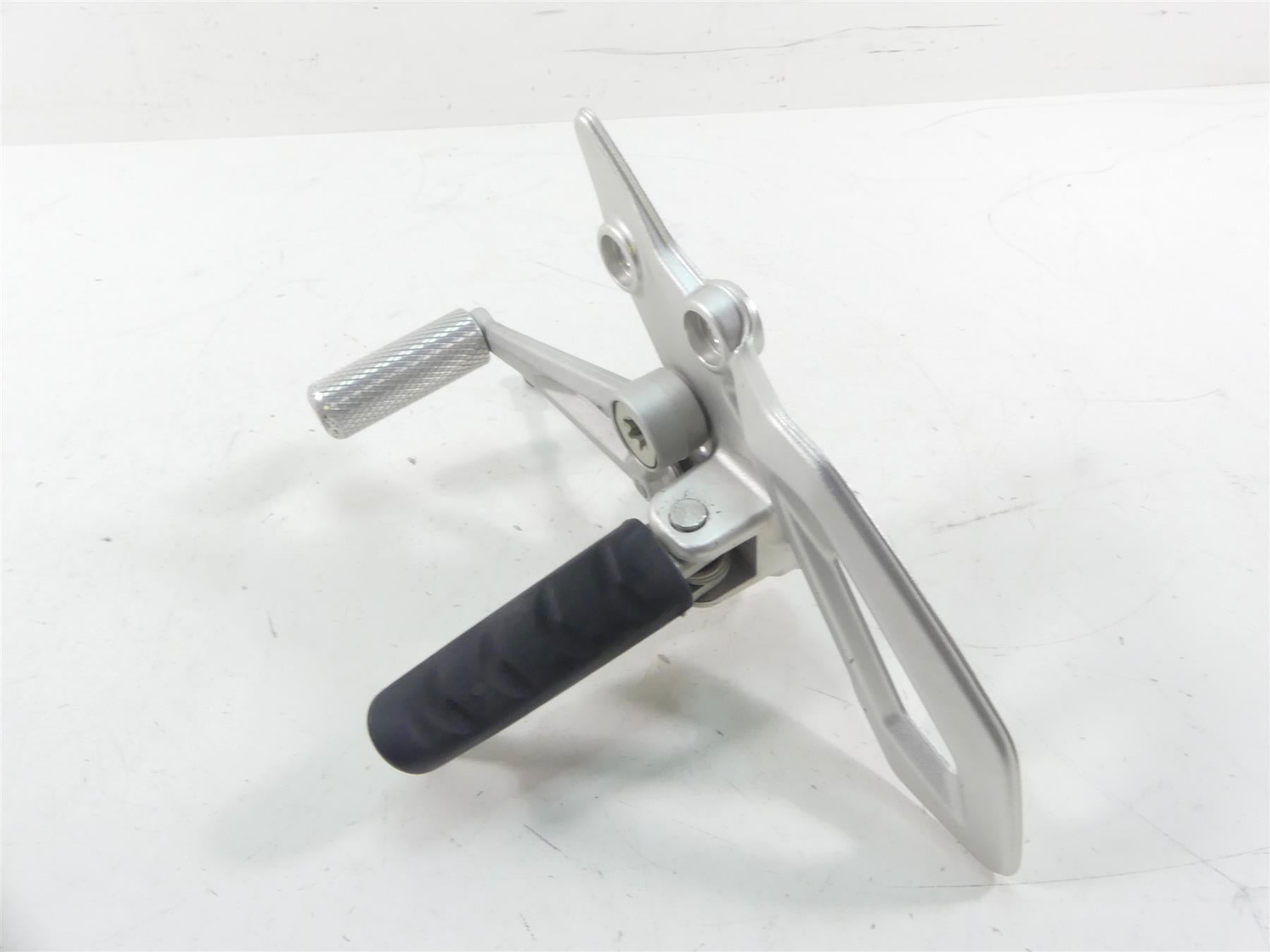 2016 BMW R1200RS K54 Left Front Driver Rider Footpeg Set & Shifter 46718540796 {{ shop.shopifyCountryName }} - Mototech271