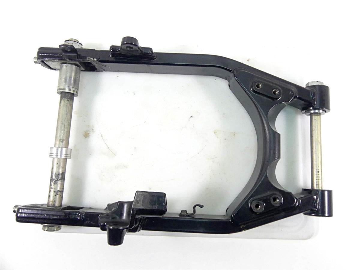 2017 Harley Dyna FXDB Street Bob Swingarm & Belt Guards + 25mm Axle 47820-10 {{ shop.shopifyCountryName }} - Mototech271
