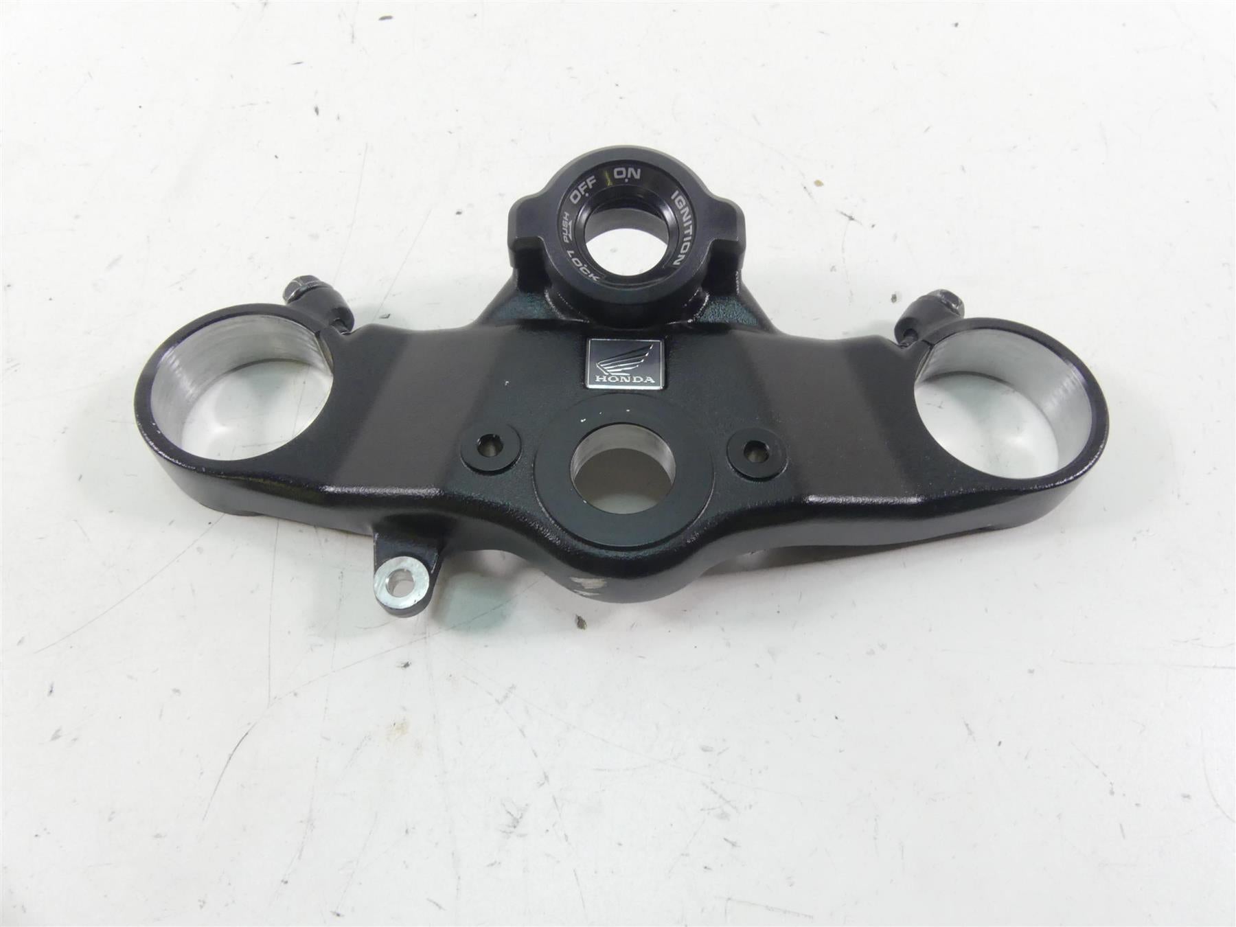 2021 Honda CBR600RR Upper Triple Tree Steering Clamp 53300-MJC-A00 {{ shop.shopifyCountryName }} - Mototech271