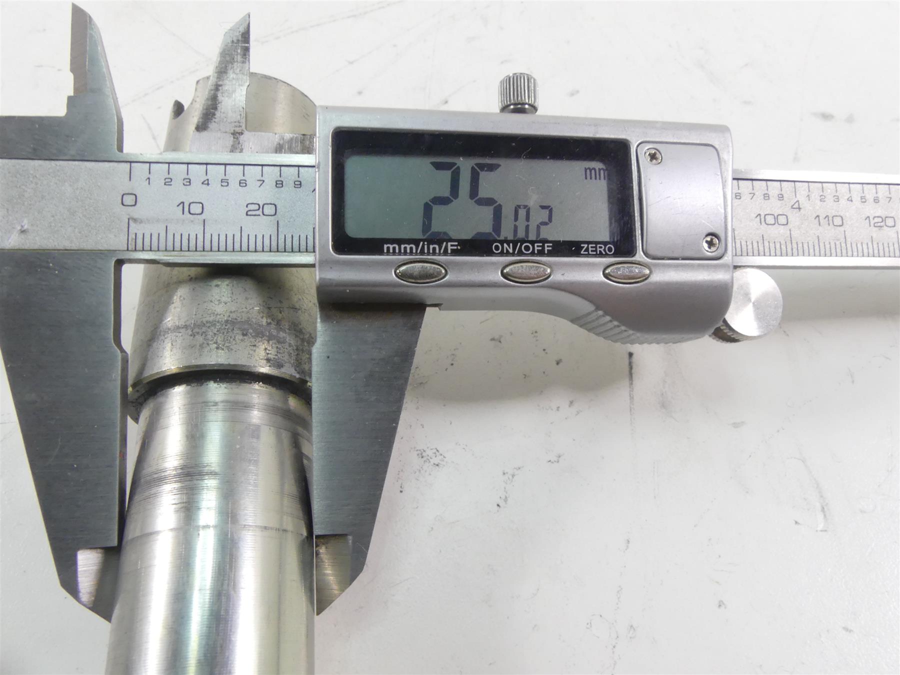 2006 Ducati 999 Biposto Straight Front Wheel Spindle Axle 25mm 81910431A {{ shop.shopifyCountryName }} - Mototech271