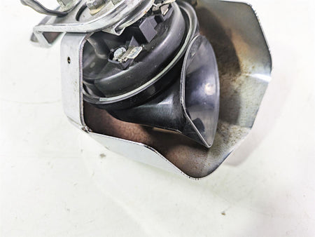 2004 Harley Softail FLSTF Fat Boy Horn & Cover 61300478A {{ shop.shopifyCountryName }} - Mototech271