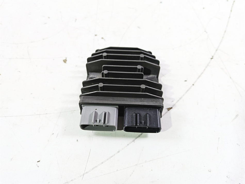 2017 Ducati Monster 1200 S Rectifier Voltage Regulator 54040321A SH821AA {{ shop.shopifyCountryName }} - Mototech271