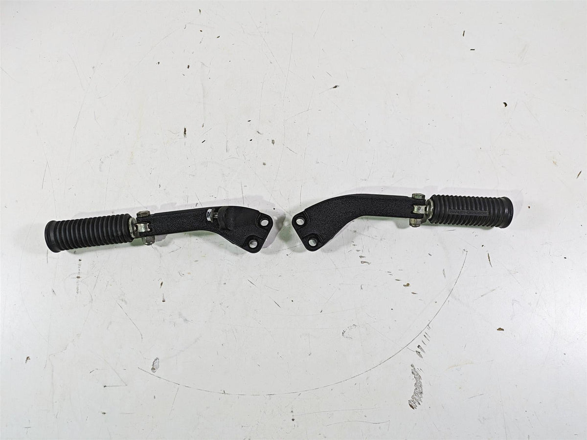 2012 Harley FLD Dyna Switchback Rear Passenger Footpeg Rest Set 49230-06 49224-06A {{ shop.shopifyCountryName }} - Mototech271