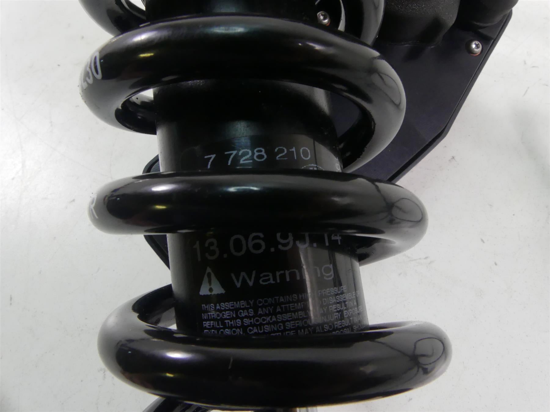 2013 BMW R1200GS K255 Adventure Front Esa Shock Suspension Damper 31427728210 {{ shop.shopifyCountryName }} - Mototech271