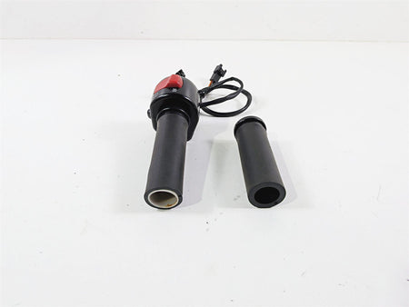 2014 Suzuki M109R VZR1800 Boulevard Right Hand Control Switch 37200-06J00 {{ shop.shopifyCountryName }} - Mototech271