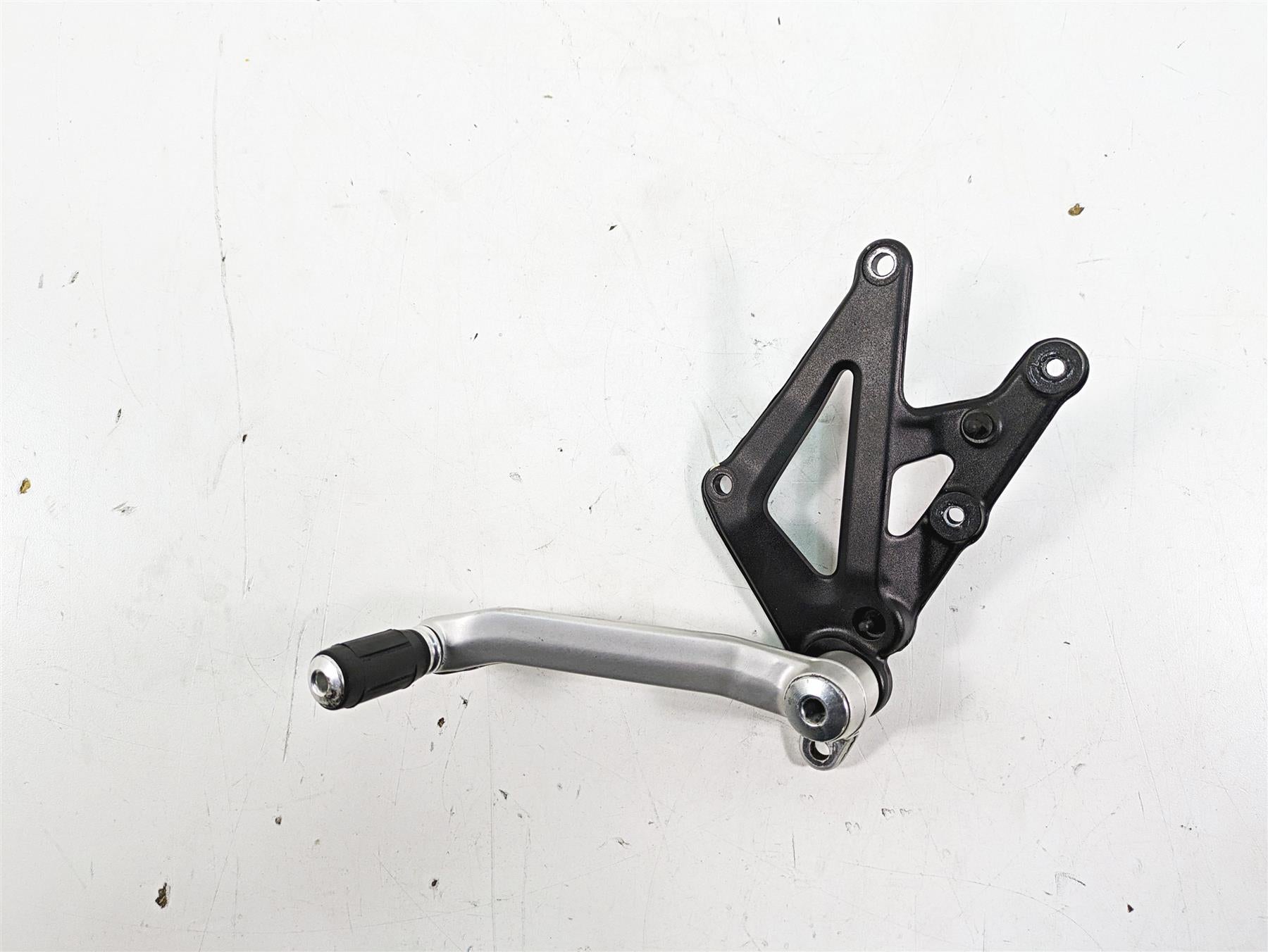 2017 Mv Agusta Dragster 800 Rear Brake Pedal & Mount Plate 8000B6262 B6596