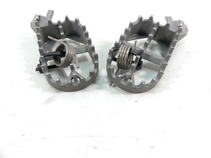 2016 BMW R1200GS Adv K51 Rider Footpeg Foot Peg Set 46718529843 46718529844