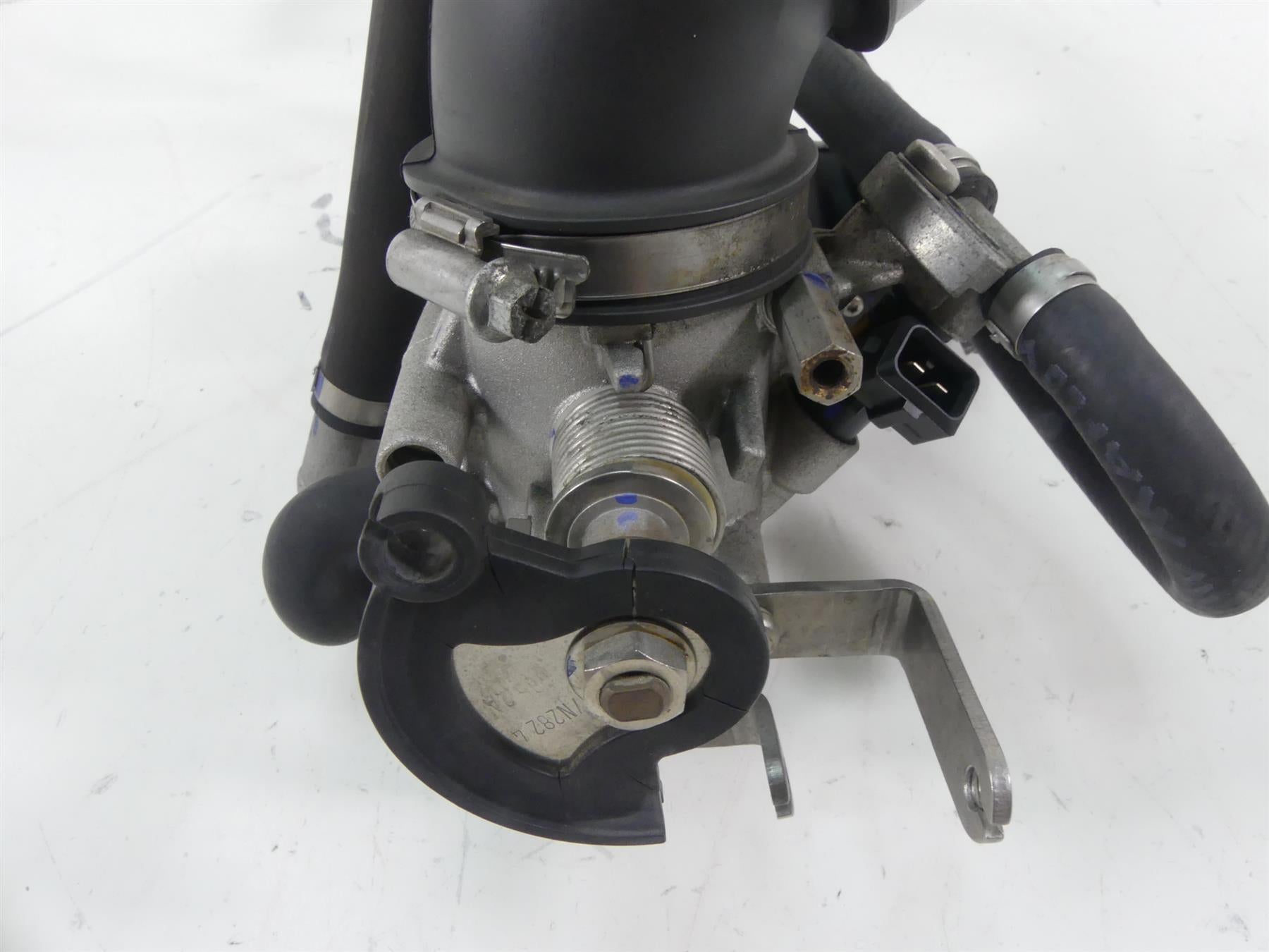 2011 Ducati Hypermotard 1100 SP Throttle Body Fuel Injection 28240851A {{ shop.shopifyCountryName }} - Mototech271