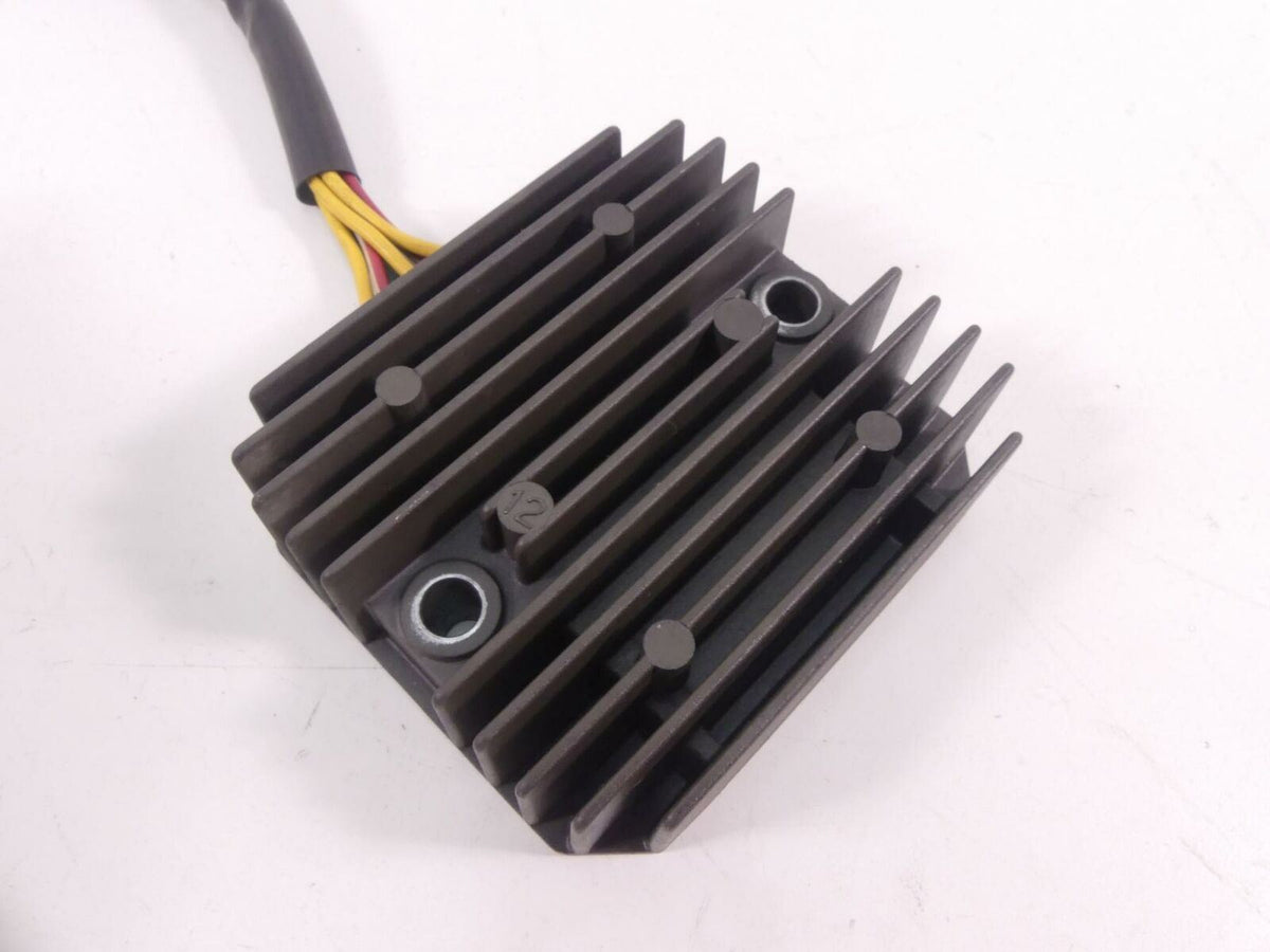 2002 Honda VT1100C2 Shadow Sabre Rectifier Voltage Regulator 31600-MCK-A01 {{ shop.shopifyCountryName }} - Mototech271