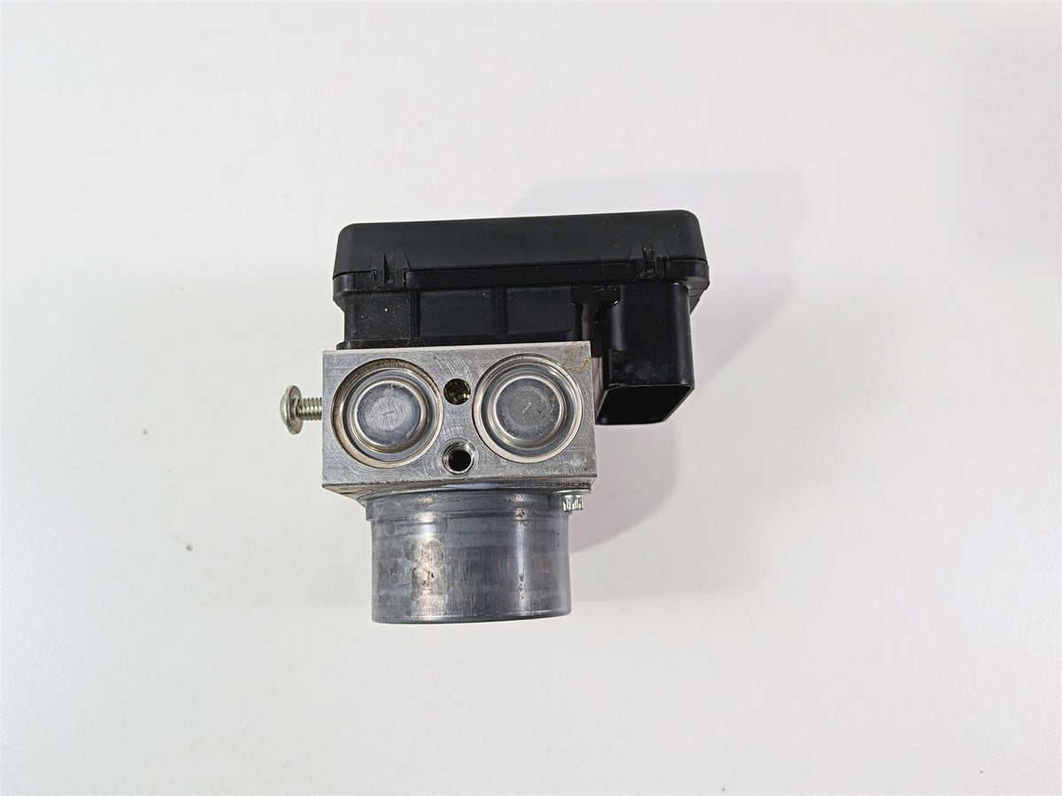 2019 Ducati 959 Panigale Abs Brake Pump Pressure Unit Module 54240421C {{ shop.shopifyCountryName }} - Mototech271