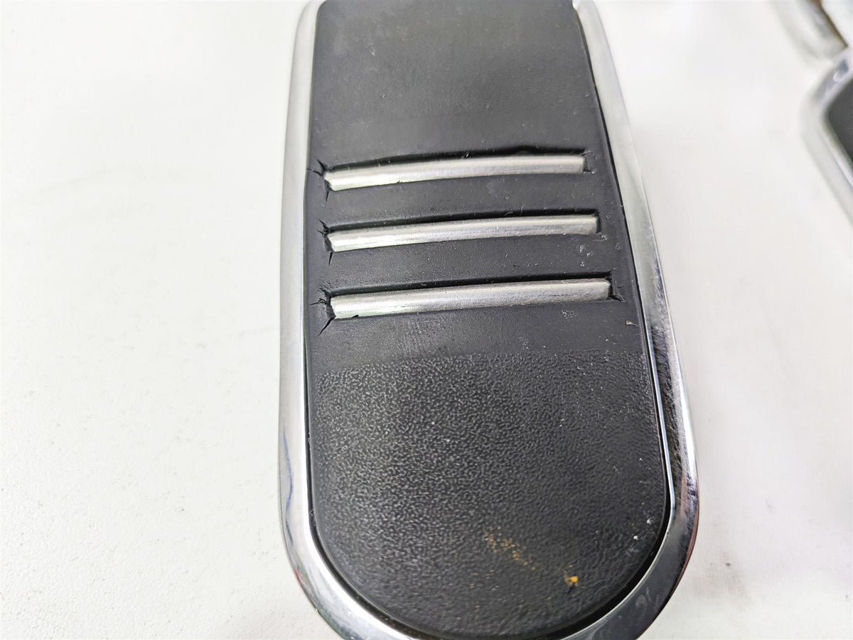 2021 Harley Touring FLTRX Road Glide Rear Passenger Footpeg Set 50500462A {{ shop.shopifyCountryName }} - Mototech271