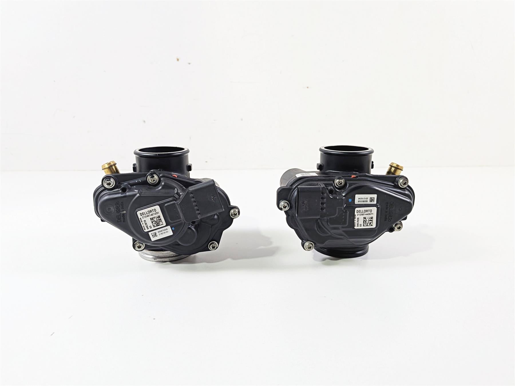 2023 BMW R nineT Scrambler K23 Throttle Body Bodies Set 13549457019 13549457020 {{ shop.shopifyCountryName }} - Mototech271