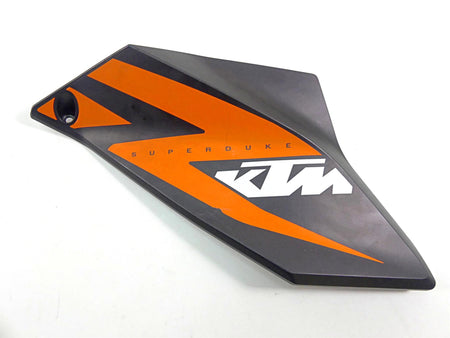 2016 KTM 1290 Super Duke R Tank Side Cover Panel Fairings 61308051000 {{ shop.shopifyCountryName }} - Mototech271