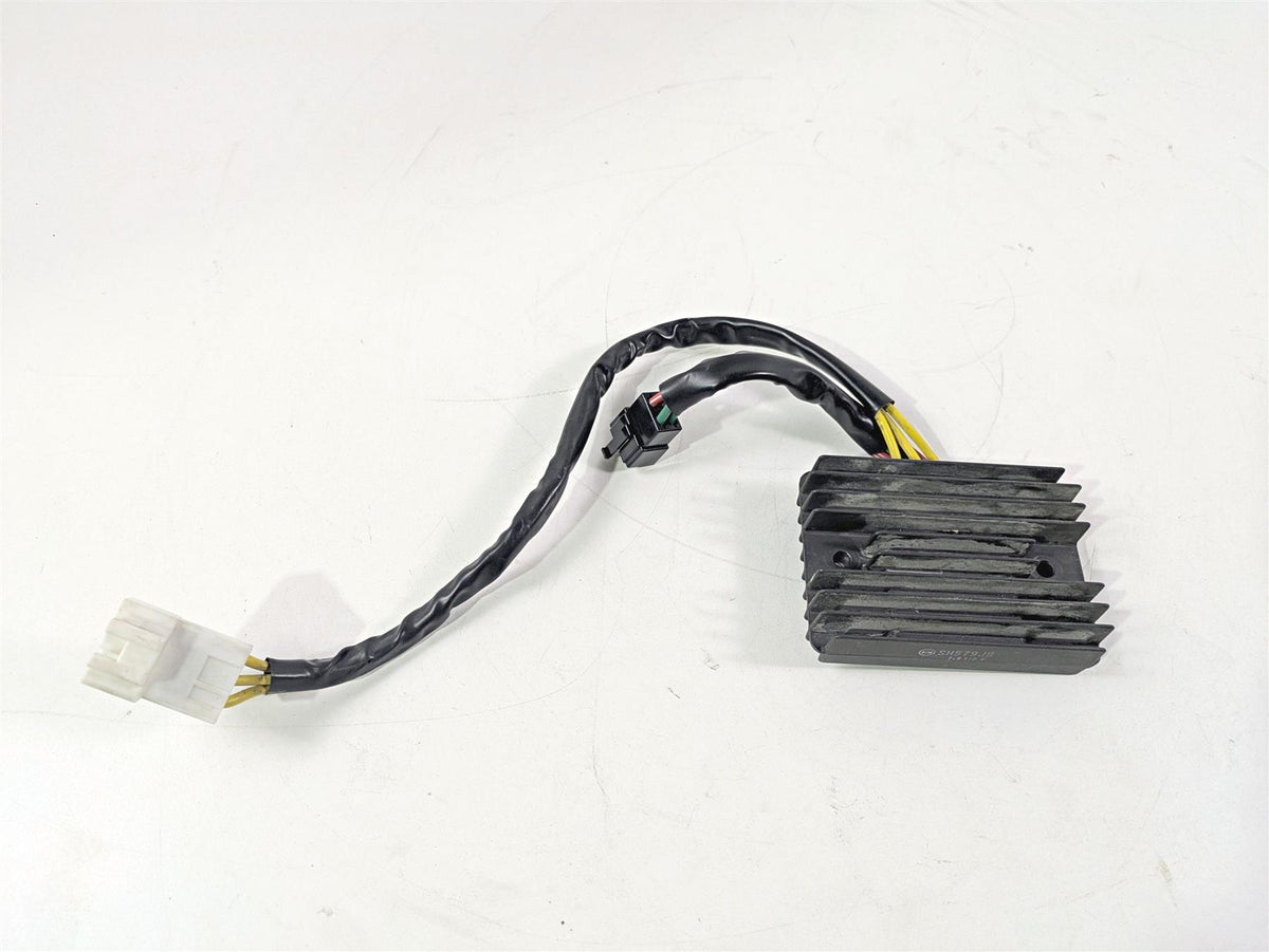 2017 Aprilia RSV 1100 Tuono V4 Factory Rectifier Voltage Regulator B043488 {{ shop.shopifyCountryName }} - Mototech271