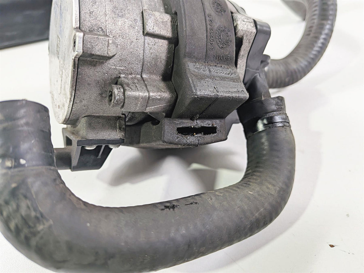 2020 Harley Touring FLTRK Road Glide Water Pump + Holder & Cover 26600048B {{ shop.shopifyCountryName }} - Mototech271