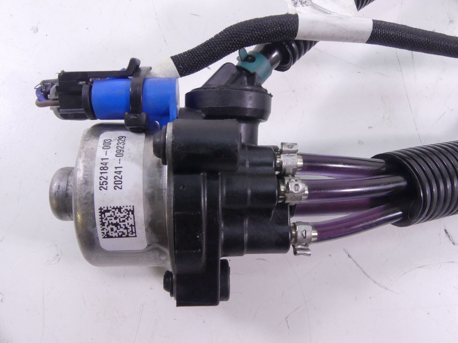2021 Polaris 650 Matryx Indy VR1 Oil Pump Unit 2521841 {{ shop.shopifyCountryName }} - Mototech271