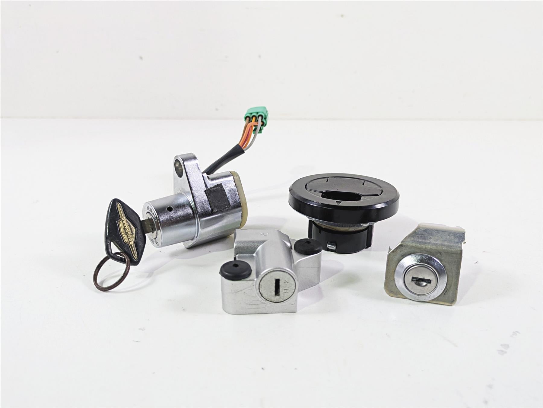 2019 Suzuki M109R VZR1800 Boulevard Ignition Switch Key Lock Set 37000-49890 {{ shop.shopifyCountryName }} - Mototech271