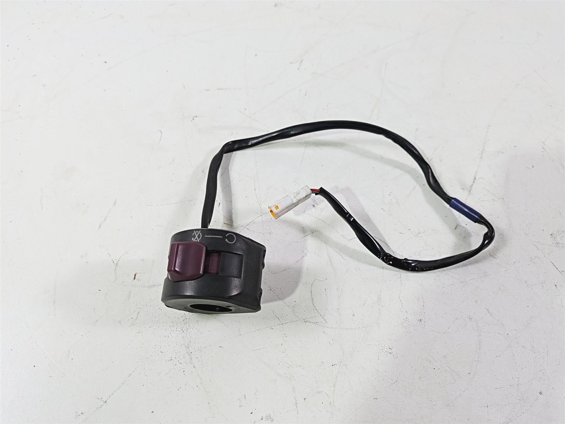 2013 Ducati Hyperstrada 821 Right Hand Control Switch Start Kill 65010121E {{ shop.shopifyCountryName }} - Mototech271
