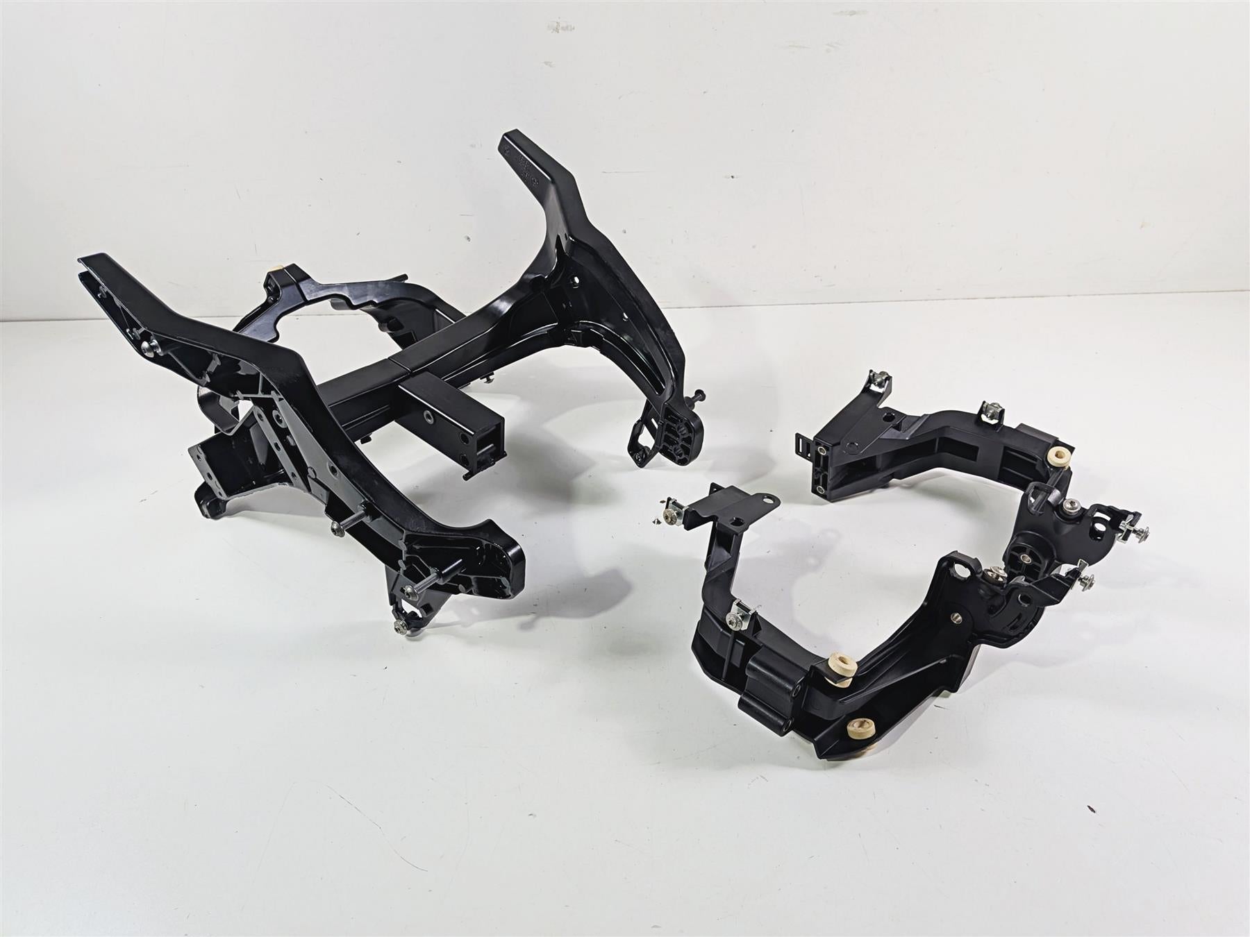 2016 BMW R1200RT RT RTW K52 Front Fairing Stay Mount Set 46638529329 46638529330 {{ shop.shopifyCountryName }} - Mototech271