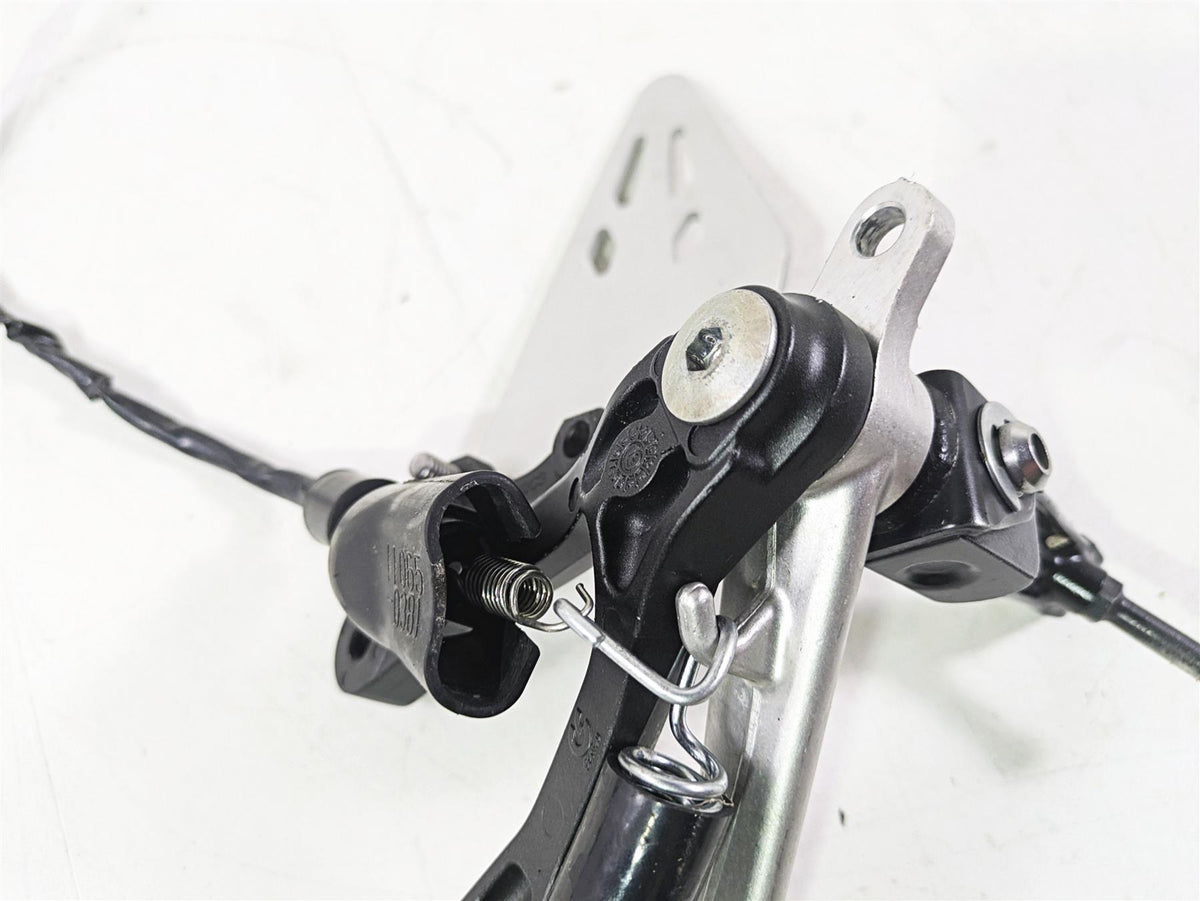 2020 Kawasaki ZX6R Ninja Right Foot Peg Brake Pedal Lever 35063-0590-18R {{ shop.shopifyCountryName }} - Mototech271