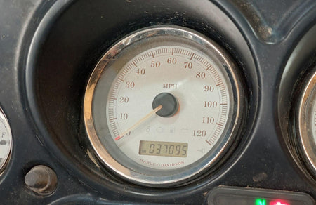 2013 Harley Touring FLHX Street Glide Speedometer Gauge Instrument -37K 67261-08 {{ shop.shopifyCountryName }} - Mototech271