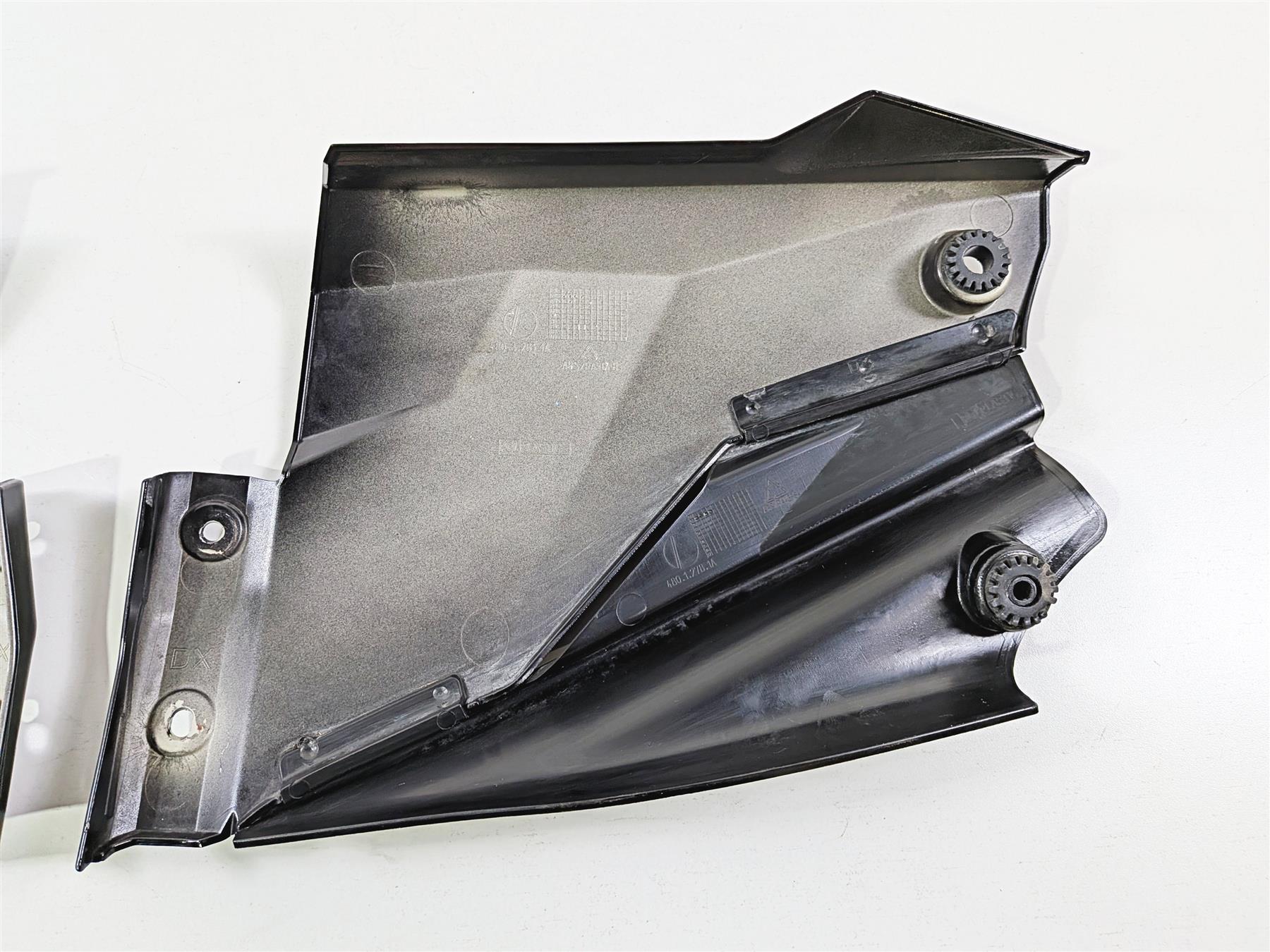 2011 Ducati Streetfighter 1098 S Radiator Cover Fairing Set 48022801A 48022811A {{ shop.shopifyCountryName }} - Mototech271