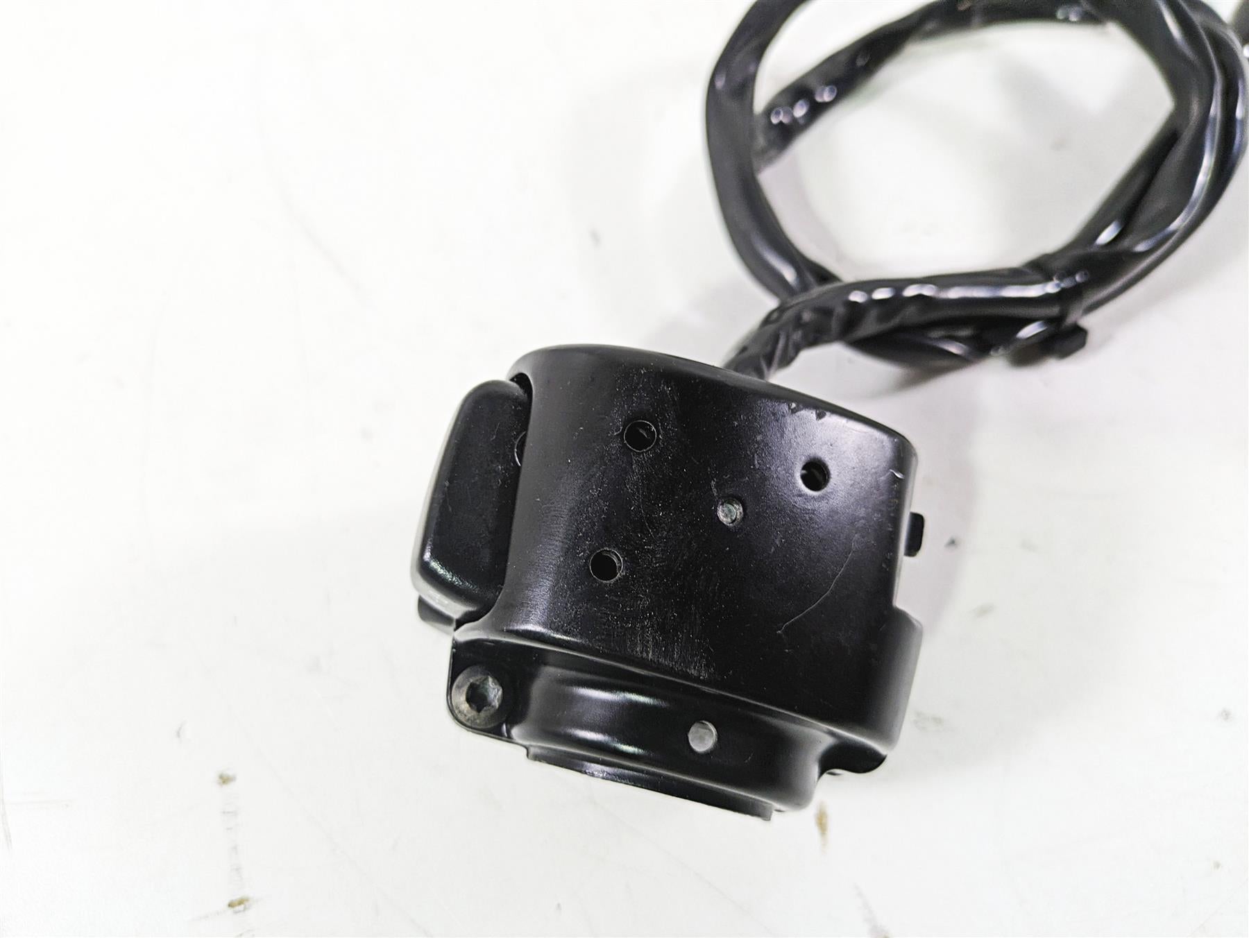 2003 Harley Dyna FXDL Low Rider 100TH Left Hand Control Switch 71597-96B {{ shop.shopifyCountryName }} - Mototech271