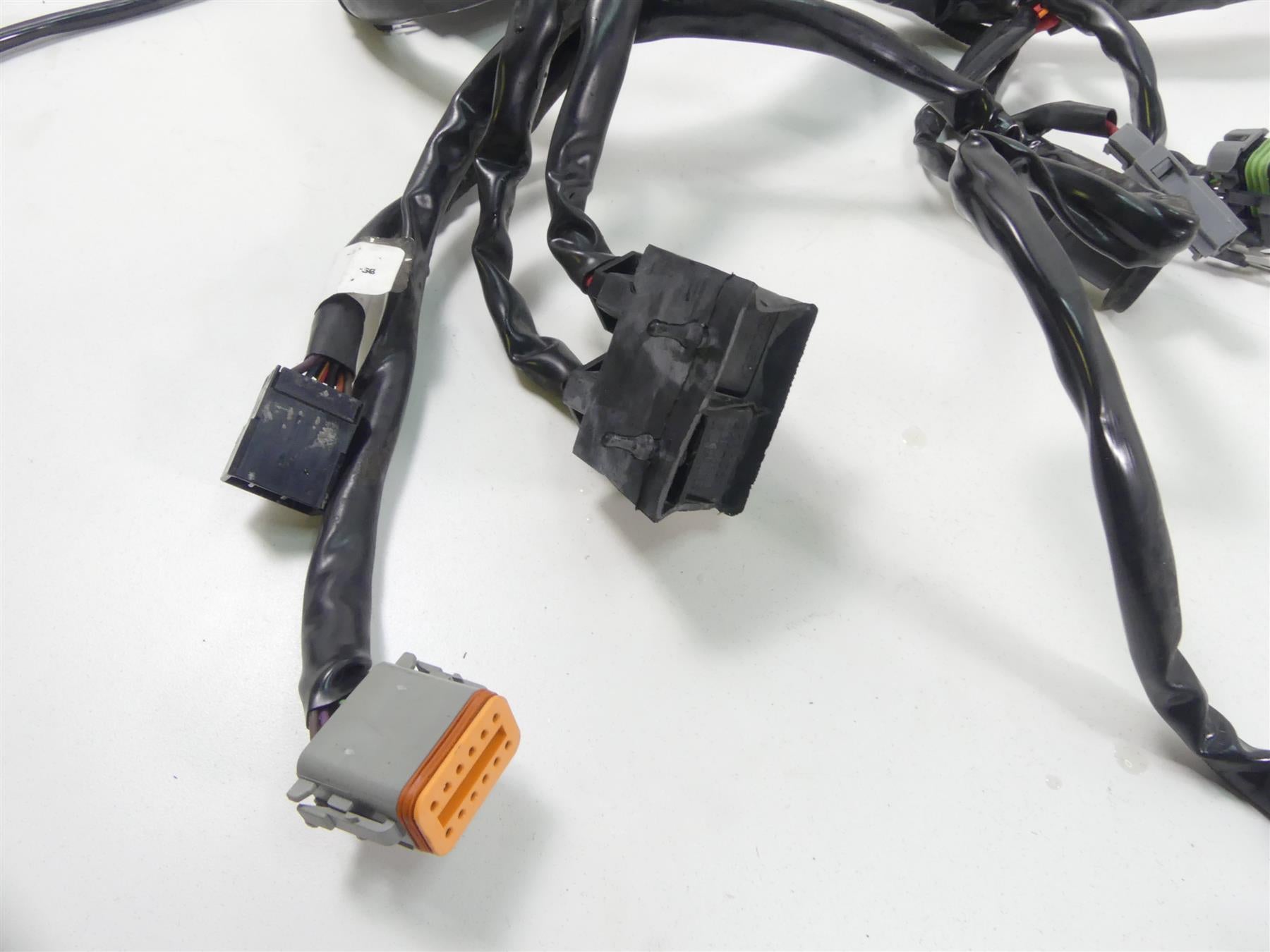 2004 Harley FLHTC SE CVO Electra Glide Main Wiring Harness Loom 70985-04 {{ shop.shopifyCountryName }} - Mototech271
