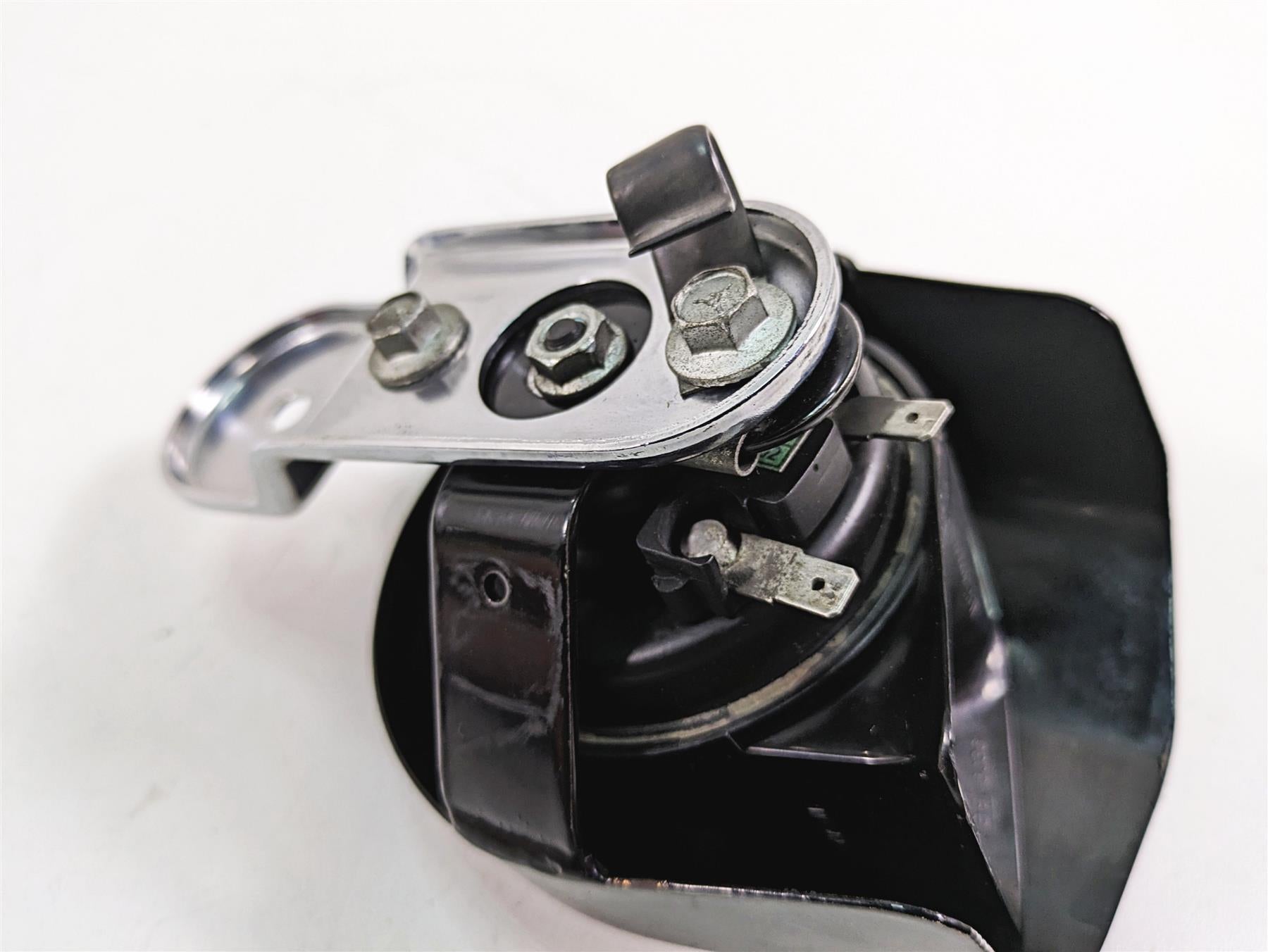 2009 Harley Softail FLSTSB Cross Bones Horn & Black Cover 61300452 {{ shop.shopifyCountryName }} - Mototech271