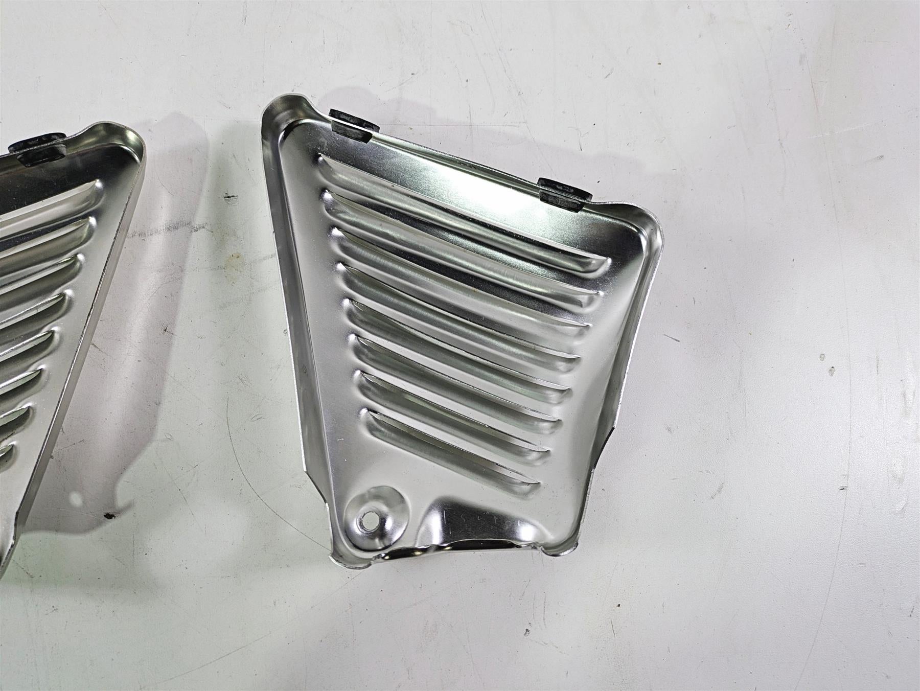 2006 Harley VRSCR Street V-Rod Silver Neck Cover fairing Set 66155-03 66156-03 {{ shop.shopifyCountryName }} - Mototech271