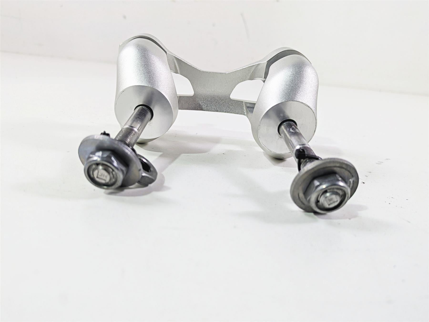 2024 Triumph Street Triple 765 R Handlebar Mounts Risers T2043974 T2043979 {{ shop.shopifyCountryName }} - Mototech271