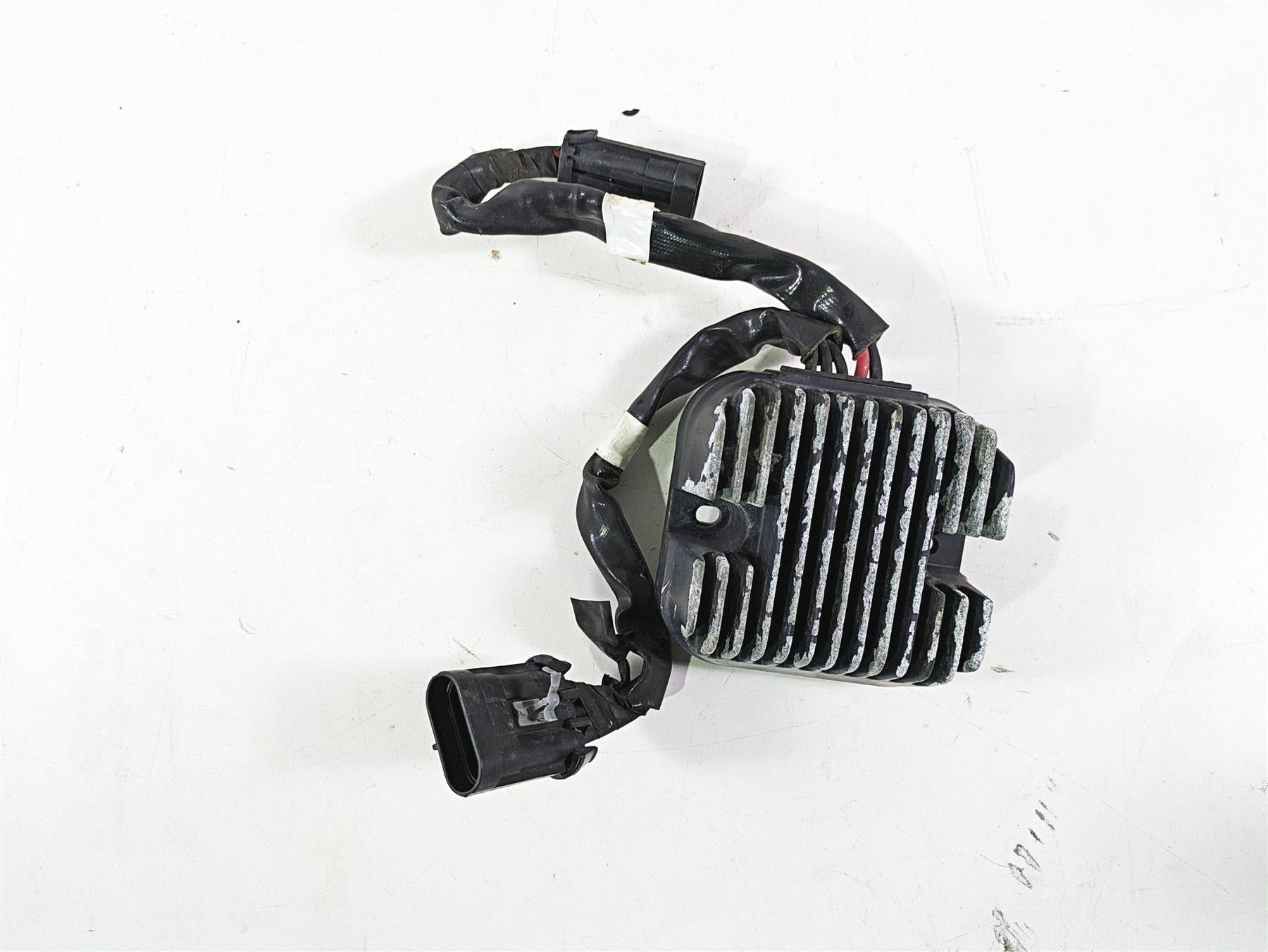 2018 Indian Chieftain Dark Horse Rectifier Voltage Regulator 4014300 4019661 {{ shop.shopifyCountryName }} - Mototech271