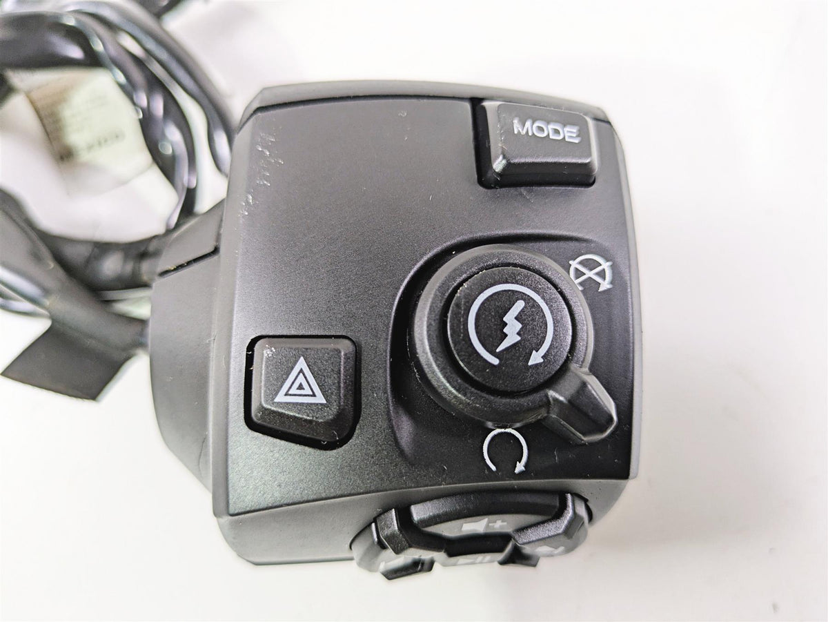 2024 Harley Sportster RH975 S Right Hand Control Switch 71500523A {{ shop.shopifyCountryName }} - Mototech271