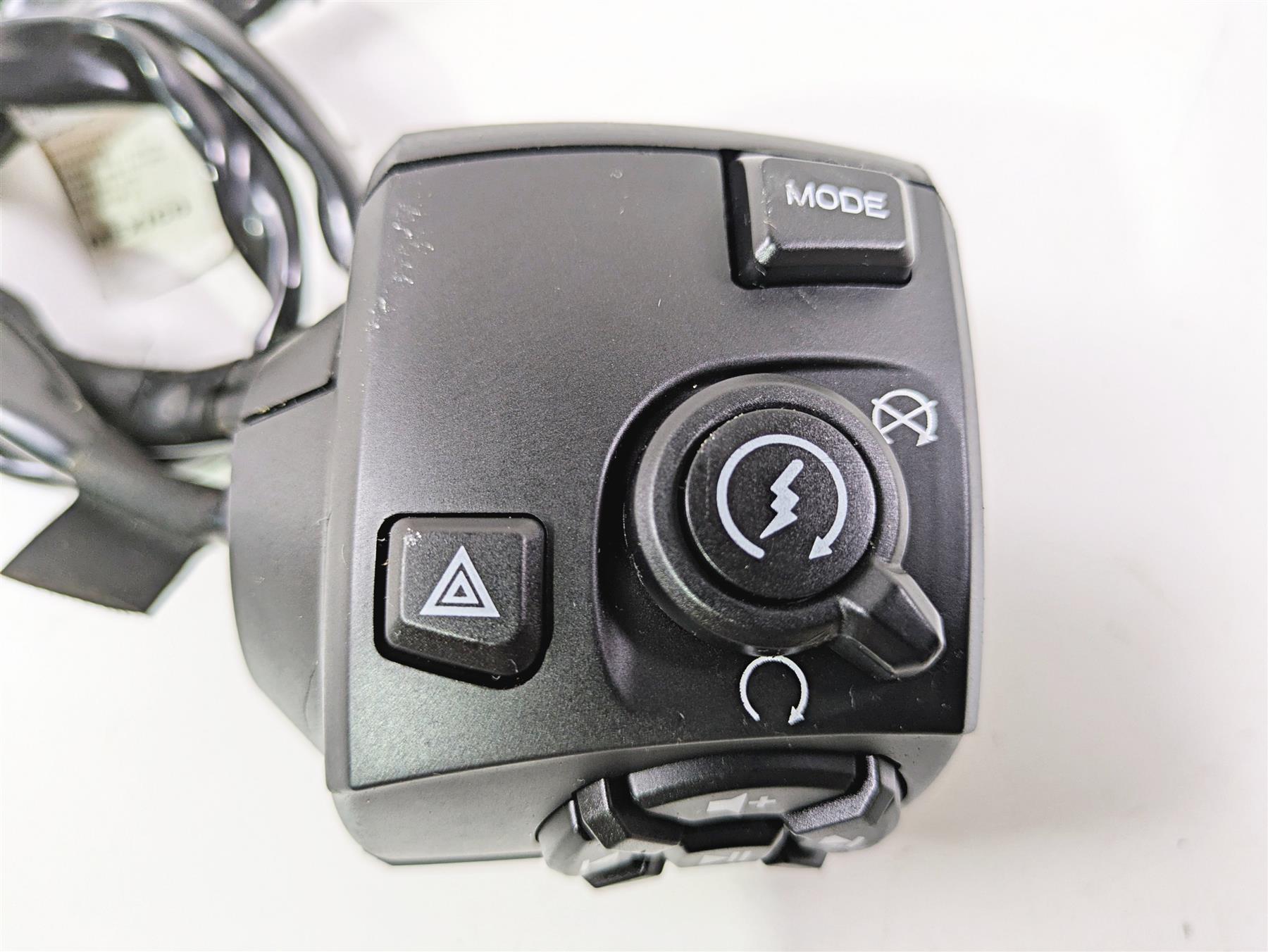 2024 Harley Sportster RH975 S Right Hand Control Switch 71500523A {{ shop.shopifyCountryName }} - Mototech271
