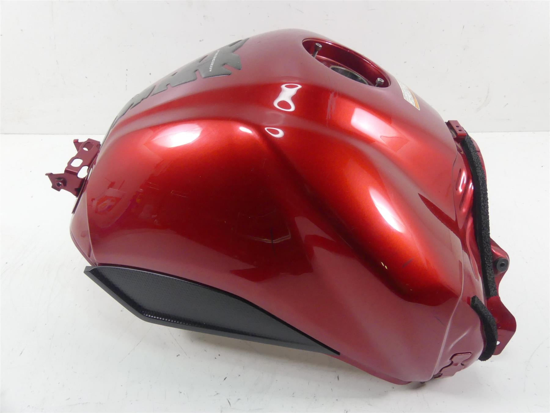 2008 Yamaha FZ1 Fazer Fuel Gas Petrol Tank - Dented 2D1-YK241-00 {{ shop.shopifyCountryName }} - Mototech271