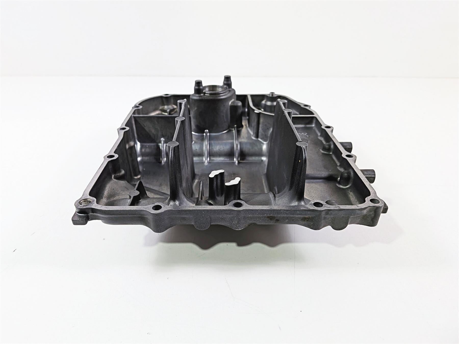 2009 Yamaha VMX17 V-Max 1700 Oil Pan Lower Engine Cover 2S3-13400-00-Mototech271