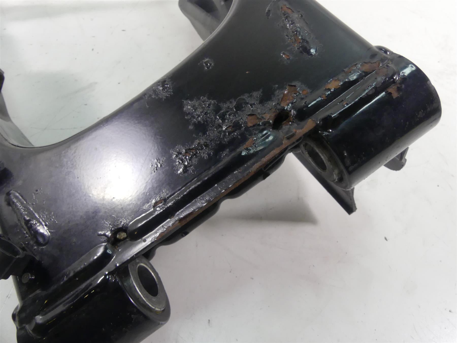 2007 Harley FLHTCU SE2 CVO Electra Glide Swing Arm Swingarm & 1" Axle 47549-02A {{ shop.shopifyCountryName }} - Mototech271