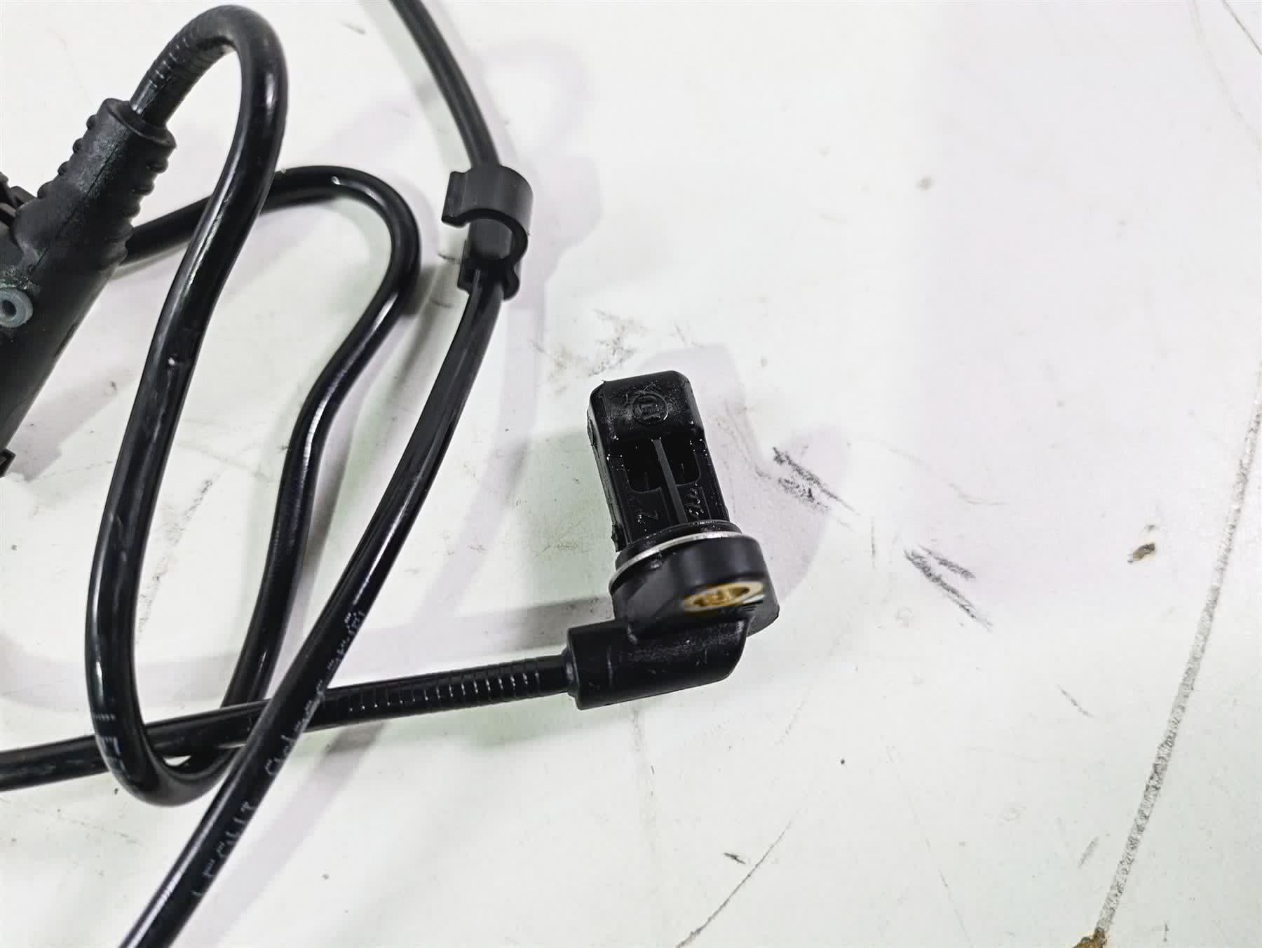2015 BMW R nineT K21 Rear Abs Brake Wheel Speed Sensor 34527677824 {{ shop.shopifyCountryName }} - Mototech271