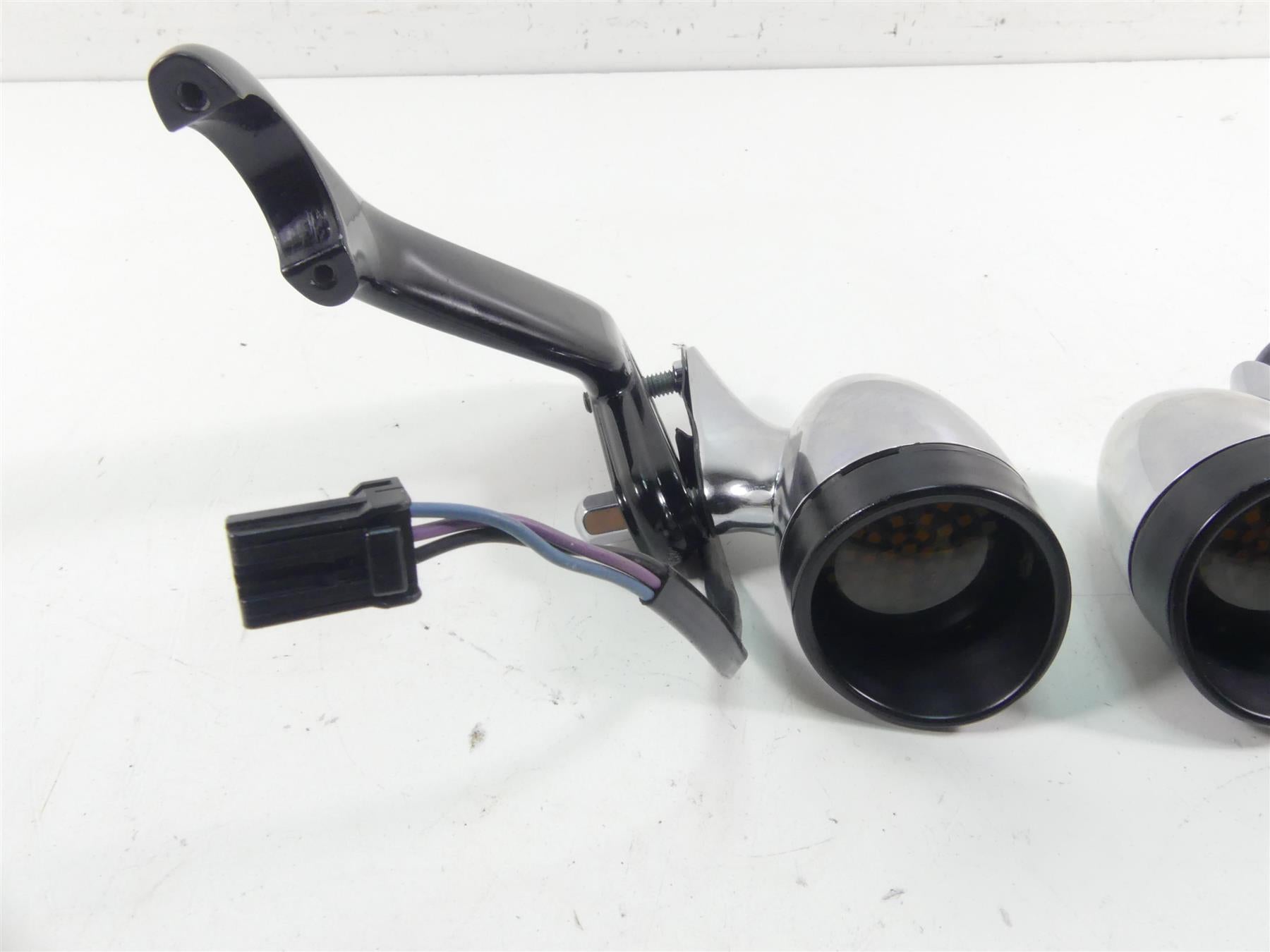 2011 Harley Touring FLTRU Road Glide Front Led Turn Signal Set 69272-05 {{ shop.shopifyCountryName }} - Mototech271