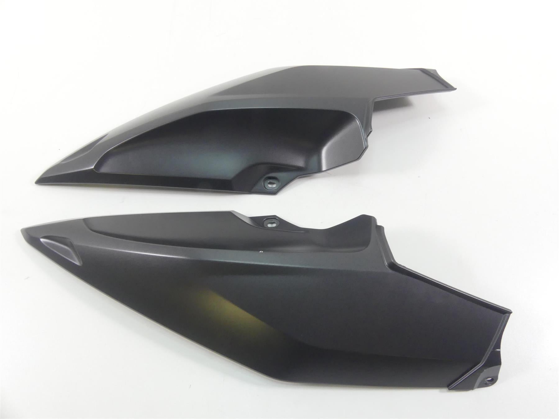 2014 BMW K1600 GTL K48 Upper Fuel Gas Tank Fairing Cover Set 46637710453 {{ shop.shopifyCountryName }} - Mototech271